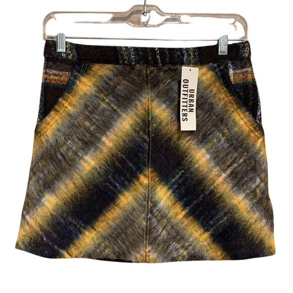 NWT UO Urban Outfitters Journey Wool Pelmet Mini Skirt In Black Multi Size S - Picture 5 of 12